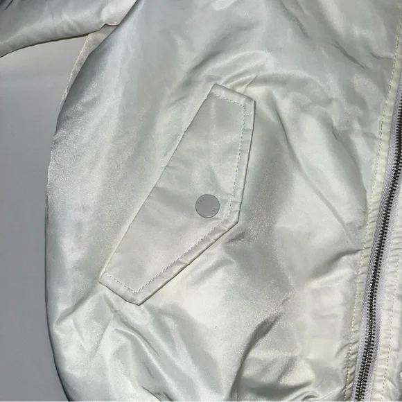 Cream white bomber jacket - Picture 7 of 10